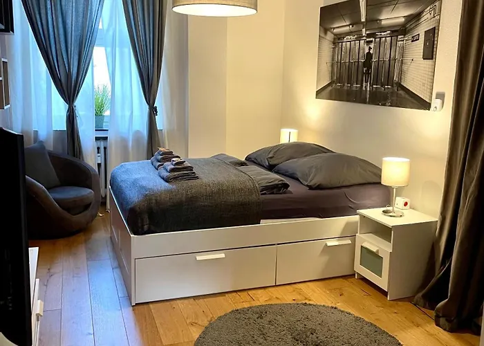 דירה 600 M Zur Messe-deutz קלן